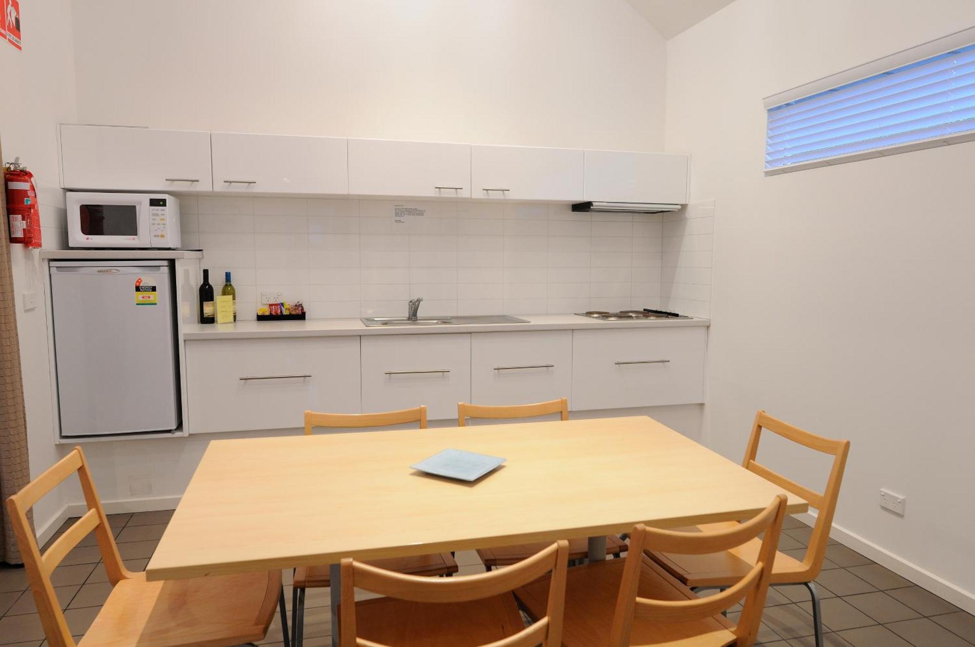 Ashmont Motel And Apartments Port Fairy Extérieur photo
