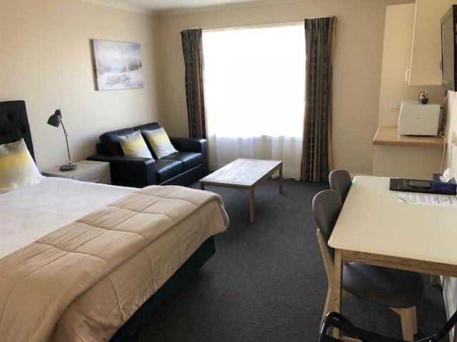Ashmont Motel And Apartments Port Fairy Extérieur photo