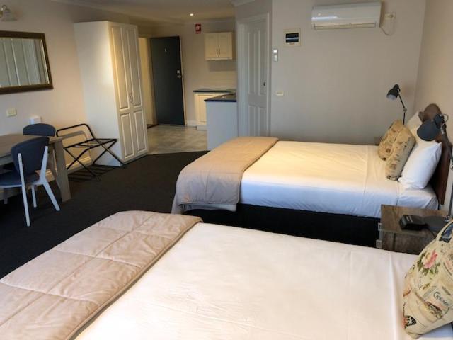 Ashmont Motel And Apartments Port Fairy Extérieur photo